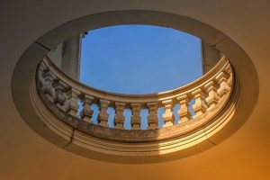 balustrada balkonowa drewniana jak zrobić